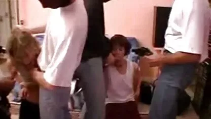テーブルはドイツのロープをオンにします。 女 向け エロ アニメ